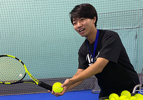 加来（かく）コーチ